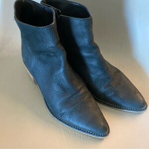 Cole Haan Nike Air black Leather zip-up western Ankle Boot Low Heel 9.5 b women